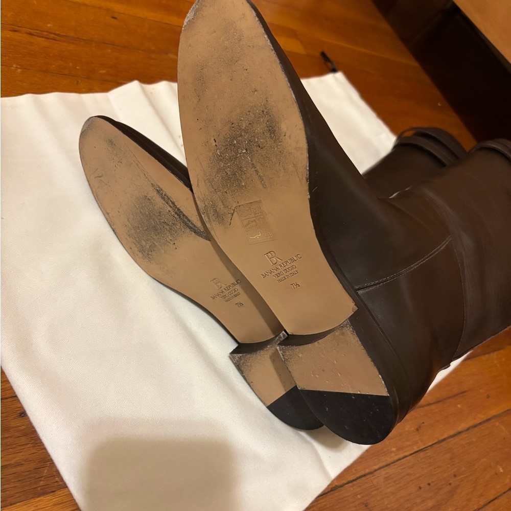 EUC BANANA REPUBLIC Brown Leather Riding Boots with Gold Buckle - Picture 5 of 8